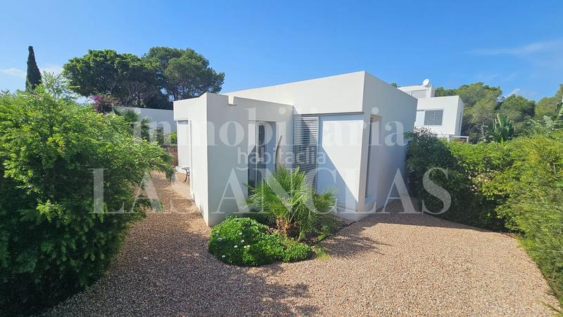 Foto 3bab22d5-4c3e-4449-873c-adca099d112a. Haus mit heizung parking pool in Sant Carles Santa Eulària