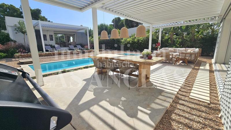 Foto 89b431de-3329-489a-a19b-d67027ce2e91. Haus mit heizung parking pool in Sant Carles Santa Eulària