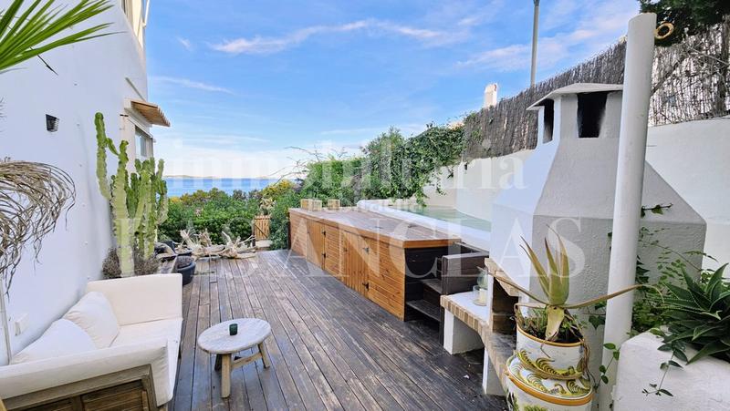 Foto 67d36c33-07a1-4bed-bf16-f5000c939d9c. Casa adossada amb calefacció aparcament a Santa Eulària des riu Santa Eulària