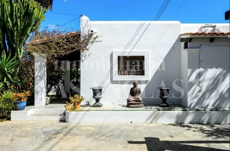 Foto 54253fe8-b59a-4e2e-845a-611aa4cf5b10. House with parking pool in Sant Josep Sant Josep de sa Talaia