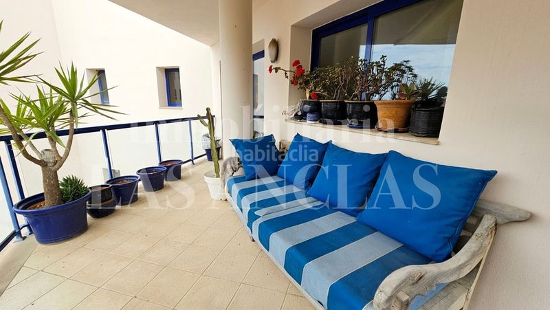 Foto f1706cec-5ac6-4288-815f-3bc728848a29. Pis amb calefacció aparcament a Marina Botafoc-Talamanca Ibiza
