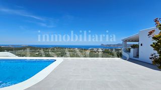 Casa a Sant Josep. Casa recién renovada con vistas panoramicas de ensueño al mar, c