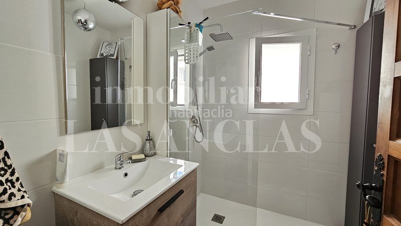 Foto 3f287d22-e709-4ea3-b343-a442556fa8d2. Casa adossada a Jesús Santa Eulària