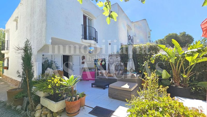 Foto 5c4955f9-555f-4368-88f9-b48b21f9e7cd. Casa adossada a Jesús Santa Eulària
