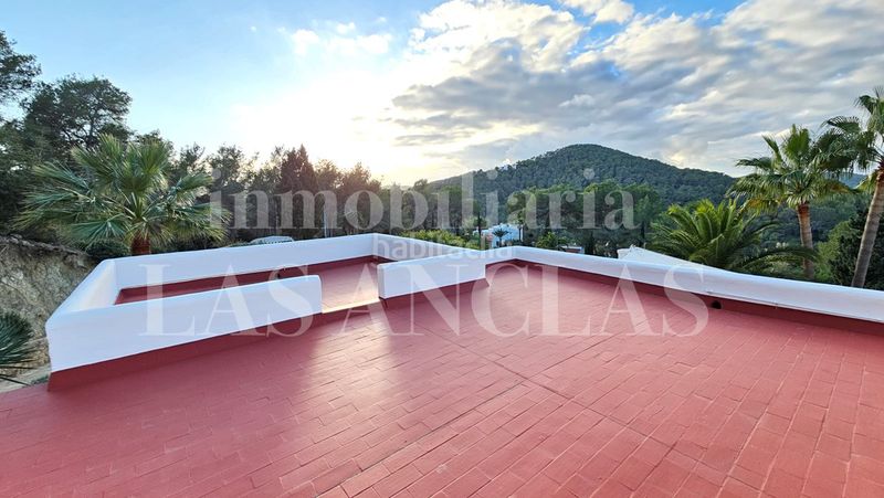 Foto 7c8d630e-b07f-4e91-8915-12773f1d5c49. Casa pareada hermosa casa pareada de una planta con jardín cerca de la playa en Santa Eulària