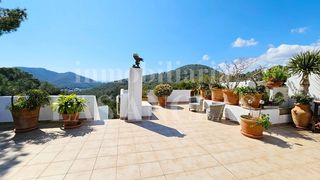 Àtic a Santa Eulària des Riu. Encantador ático con azotea de 98m y vistas al paisaje hasta el