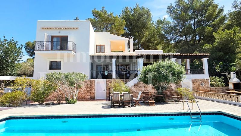 Foto 046b22bd-c6eb-49fd-b347-8d527bb66e32. Casa amb calefacció aparcament piscina a Jesús Santa Eulària