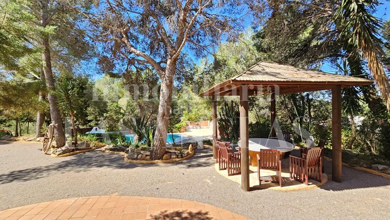 Foto b92f2806-3106-4a80-a766-1f02d2209142. Casa amb piscina a Santa Eulària des riu Santa Eulària