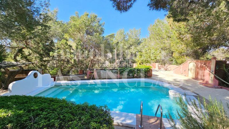 Foto ed51de75-6177-4477-a0f5-4b4bad5d89ec. Casa amb piscina a Santa Eulària des riu Santa Eulària