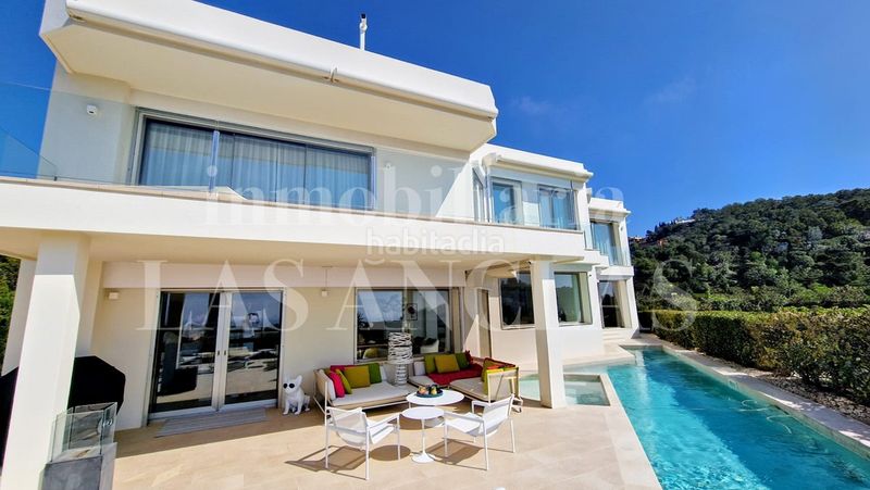 Foto f9392c4c-3f2d-484a-af3e-0e245548611c. Casa amb calefacció aparcament piscina a Marina Botafoc-Talamanca Ibiza
