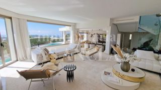 Casa a Marina Botafoc-Talamanca. Excepcional villa de lujo con muchos extras y magníficas vistas