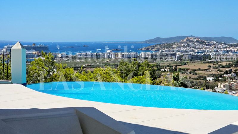 Foto 1155a320-ef03-441d-a965-55d6072bc800. Casa amb calefacció aparcament piscina a Jesús Santa Eulària