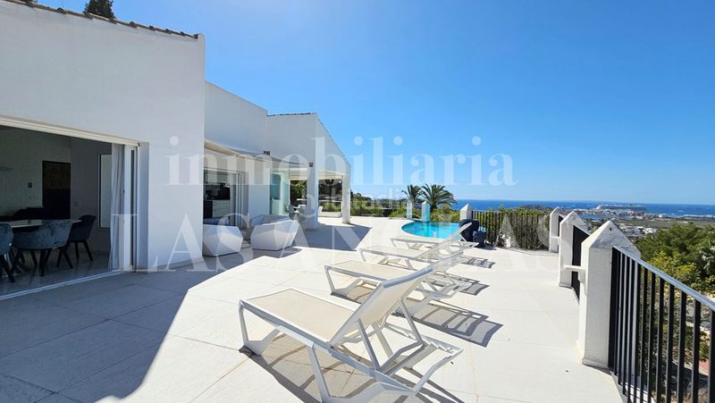 Foto 99c9763b-85fc-4f72-addd-a48531dd0171. Casa amb calefacció aparcament piscina a Jesús Santa Eulària