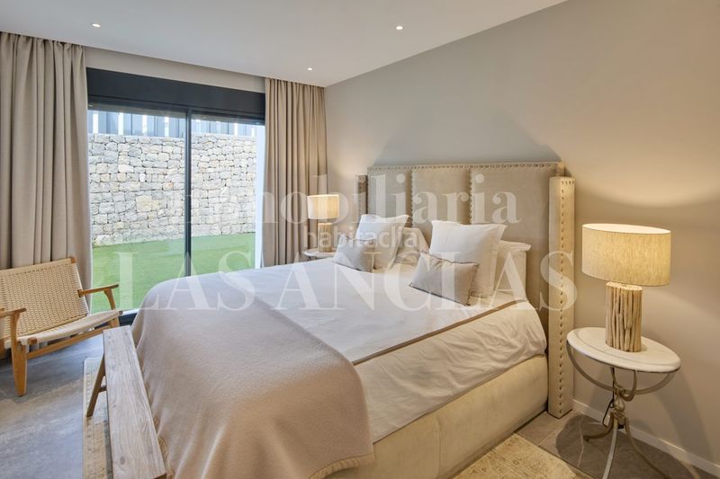 Foto becfdd7e-2a17-41e8-b67c-f39ffce66dab. Planta baixa amb calefacció aparcament piscina a Ibiza