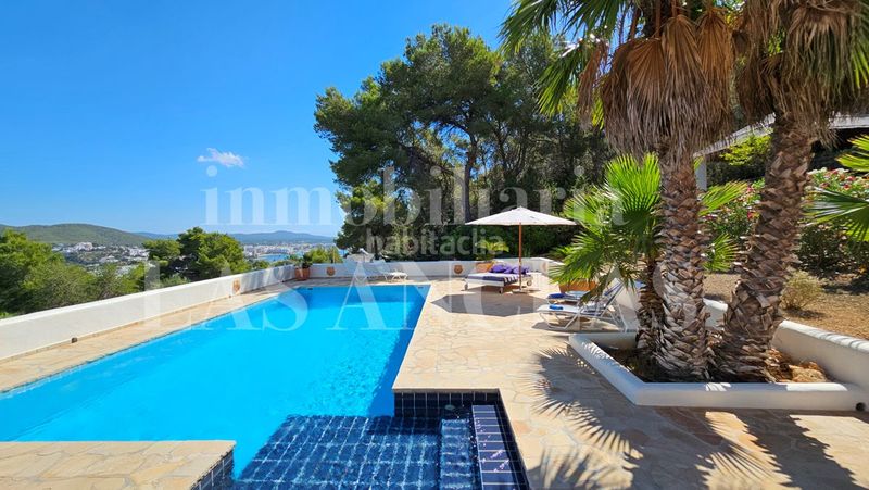 Foto 37fbcd91-7618-4dbc-8f3d-be0bcdd60f0b. Casa amb calefacció aparcament piscina a Santa Eulària des riu Santa Eulària