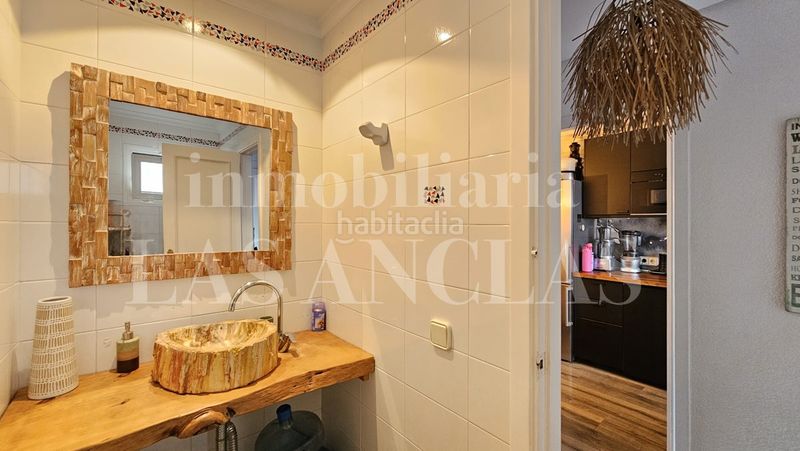 Foto 9348e0d5-b8f8-4c89-ba43-2304e999d17f. Casa adosada frente al mar con acceso a la playa! luminoso adosado de esquina con vistas de ensueño en Santa Eulària