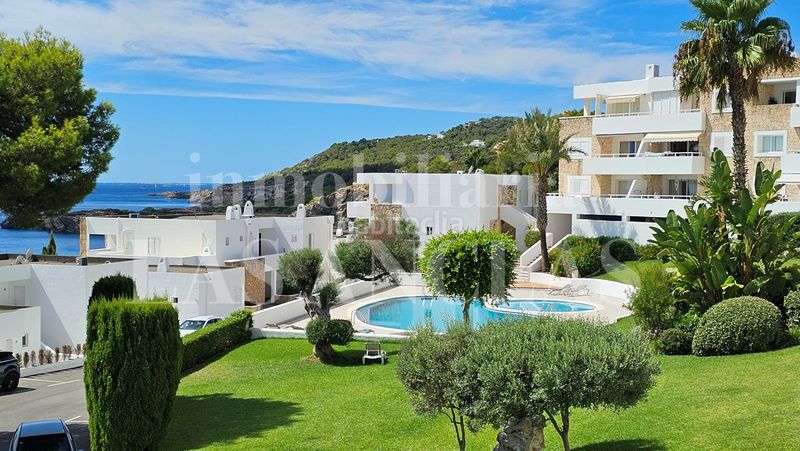 Foto 7738dd8b-3ce2-4181-aa57-d023e0c1a7c6. Pis amb calefacció piscina a Roca Llisa Santa Eulària