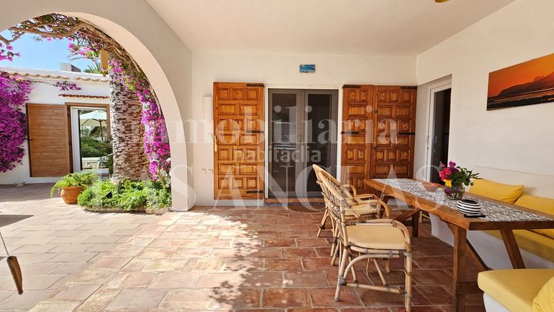 Foto 4a9ccb93-b5f6-4d59-9d96-3443efd5234b. Casa amb aparcament a Marina Botafoc-Talamanca Ibiza