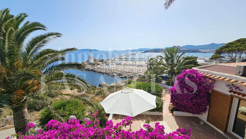 Foto ec83d062-f1a2-4886-a196-7290c0ee8298. Casa amb aparcament a Marina Botafoc-Talamanca Ibiza