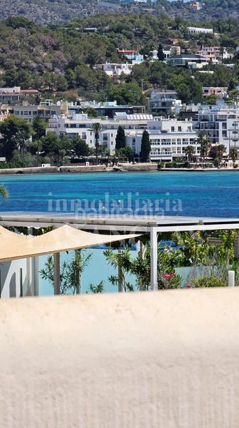 Foto d7f16060-507c-4282-add5-a591f450e139. Casa adossada amb calefacció piscina a Marina Botafoc-Talamanca Ibiza
