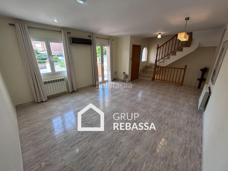 Foto a2594dd8-788b-4820-9312-9e70e6969d83. Casa pareada pareado con jardín, piscina y garaje en ses cases noves en Marratxí