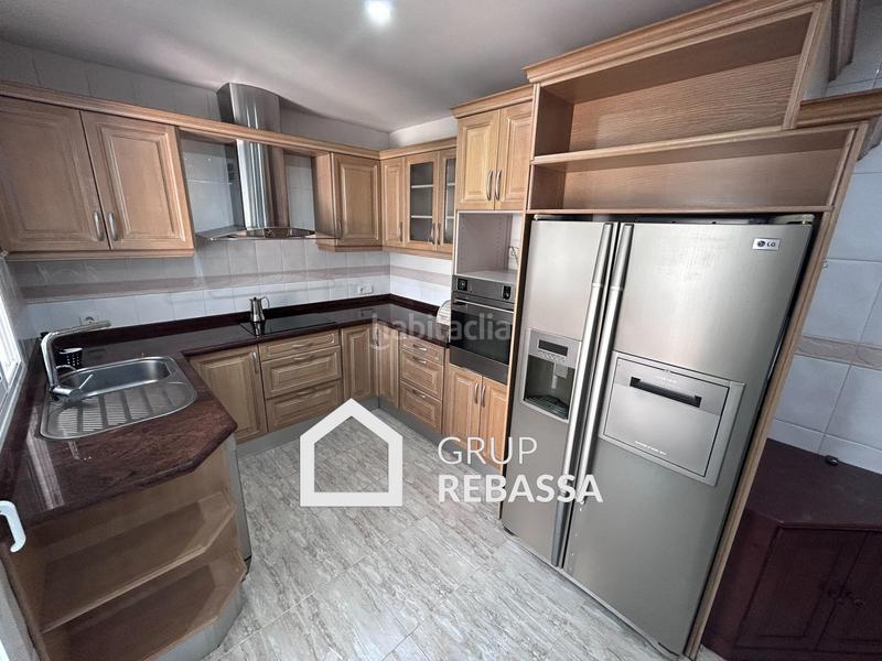 Foto c16f0f98-3ea9-455b-8931-cde7fc455fab. Casa pareada pareado con jardín, piscina y garaje en ses cases noves en Marratxí