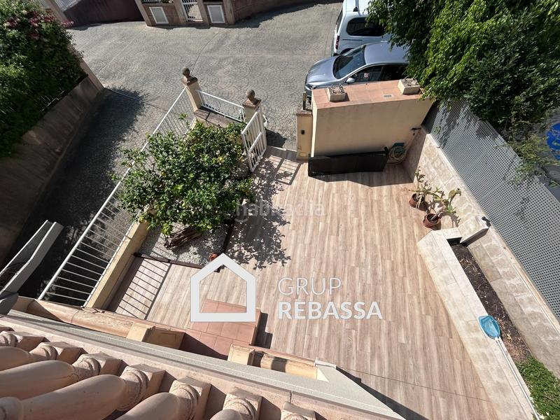 Foto c4f9c59b-b92c-4d1f-b5ed-8e20a67528e9. Casa pareada pareado con jardín, piscina y garaje en ses cases noves en Marratxí