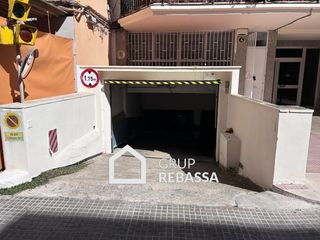 Affitto Posto auto in Can Pastilla. Parking junto al mar  altura máxima 1,75 m