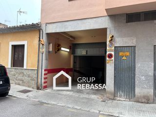 Affitto Posto auto in Carrer d'encarnació viñas 2. Plazas de aparcamiento en alquiler en camp redó  100 mes comunid