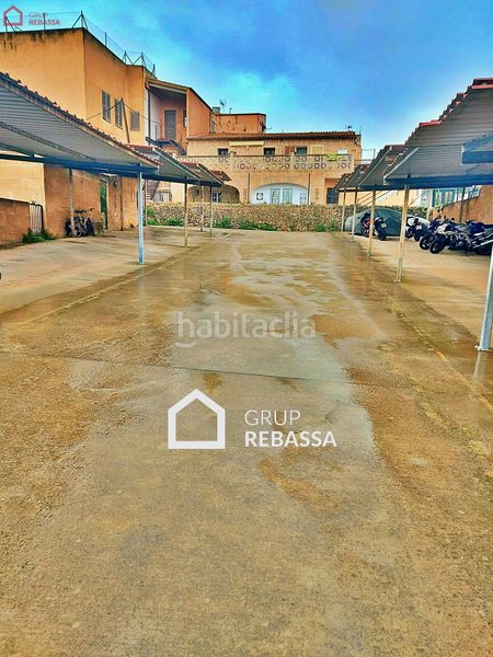 Foto 49146536-6a60-47a8-9aeb-05aa121a573b. Alquiler parking coche en calle sant pere  -portol- 4 se alquila parking en el centro de portol . 12 m2. techos de chapa. barrera automática. en Marratxí
