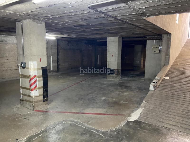 Foto d105f277-52de-4cbc-a363-011b0a33e960. Aparcament cotxe a migdia 40 a Eixample Nord Girona