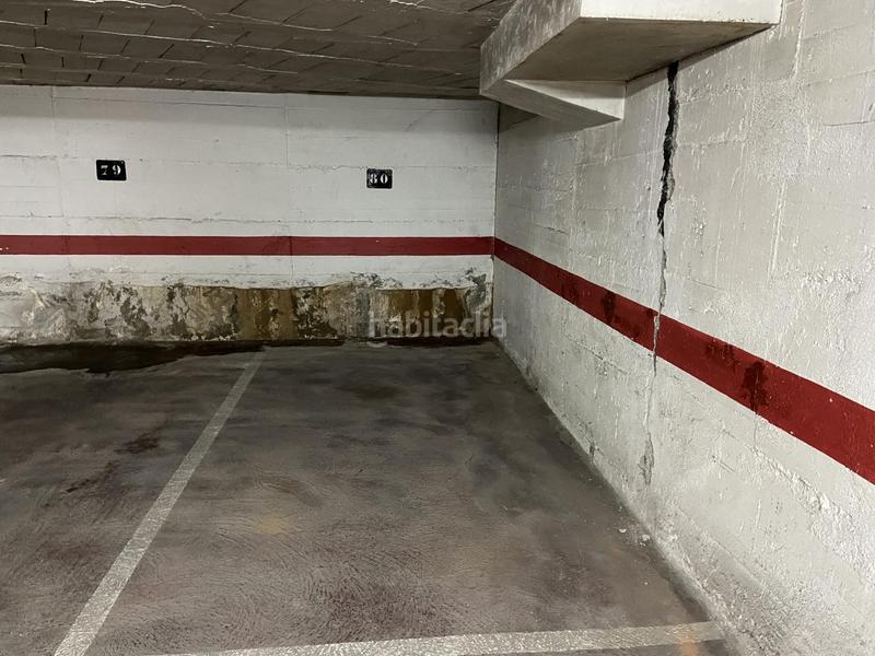 Foto 2992f6b5-6316-4abf-89c7-a2de75b26f68. Posto auto in illa 32 in La Devesa Girona