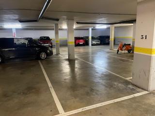 Aparcament cotxe a Sant miquel 24. Plaza de aparcamiento en venta en la zona del hipercor c sant mi