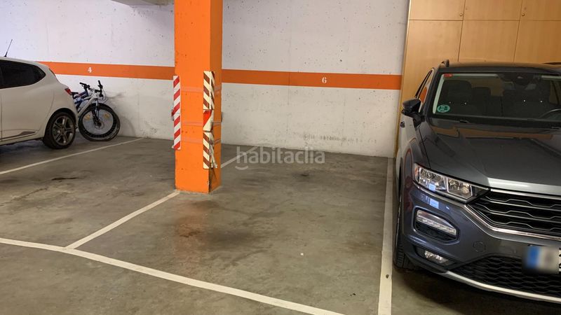 Foto d4ca7ff8-4ac2-4dda-8ead-2d9bf1afca2e. Parking voiture dans josep morató i grau 12 dans Carme - Vistalegre Girona