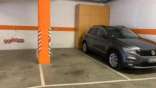 Aparcament cotxe a Josep morató i grau 12. Plaza de parking en la zona del carme y vista alegre