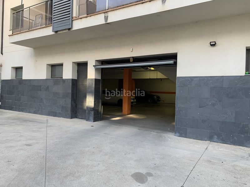Foto ffdef9be-65b0-43f8-ab7a-d02876903633. Parking voiture dans josep morató i grau 12 dans Carme - Vistalegre Girona