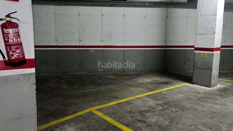 Foto 2f0b12c5-ab33-47bd-8c6a-33ab4a13136d. Alquiler parking coche plaza de aparcamiento zona pericot en Girona