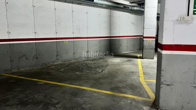 Foto 7df7c09b-44f9-4b51-902d-0f83ede648cc. Alquiler parking coche plaza de aparcamiento zona pericot en Girona
