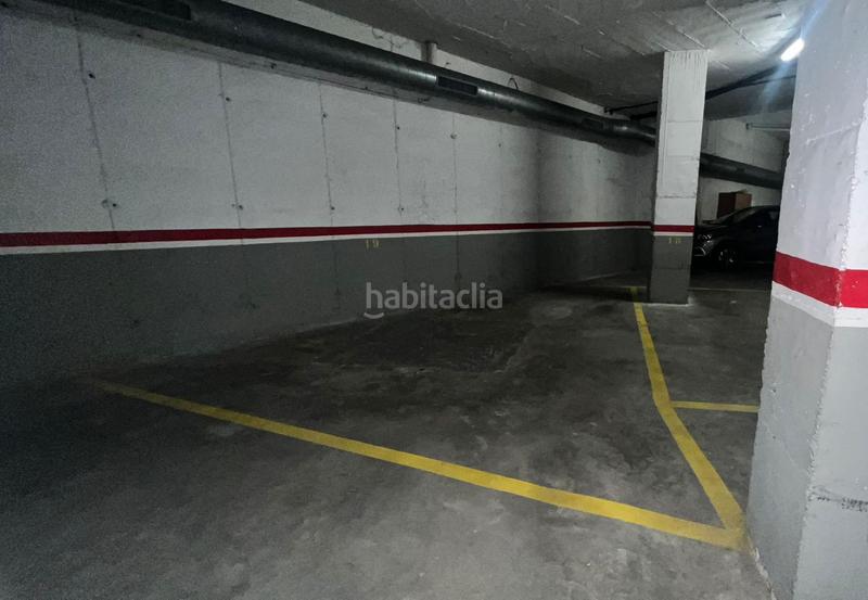 Foto b56a3ad0-dad7-4c03-8eb6-b37fd17ae142. Alquiler parking coche plaza de aparcamiento zona pericot en Girona
