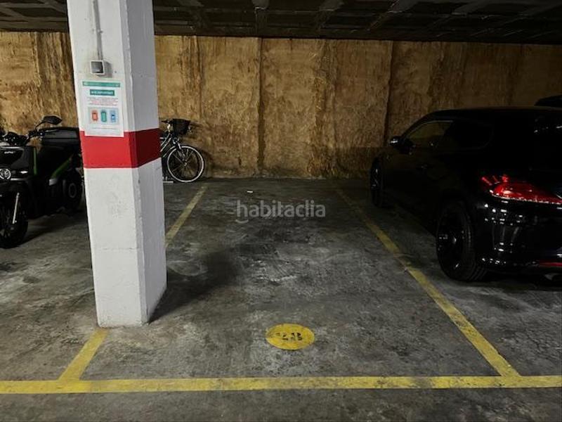 Foto 1fcbb1be-0772-45c0-a3b3-b4cfaba1e91d. Parking voiture dans Eixample Sud-Migdia Girona