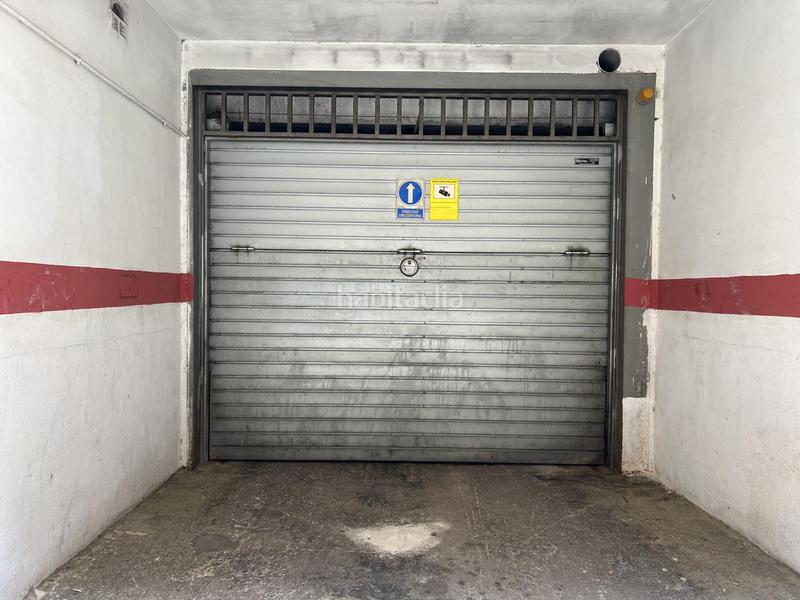 Foto 64687554-3f90-4524-863f-1baca0c62f7b. Parking coche plaza de parking en santa eugènia en Girona