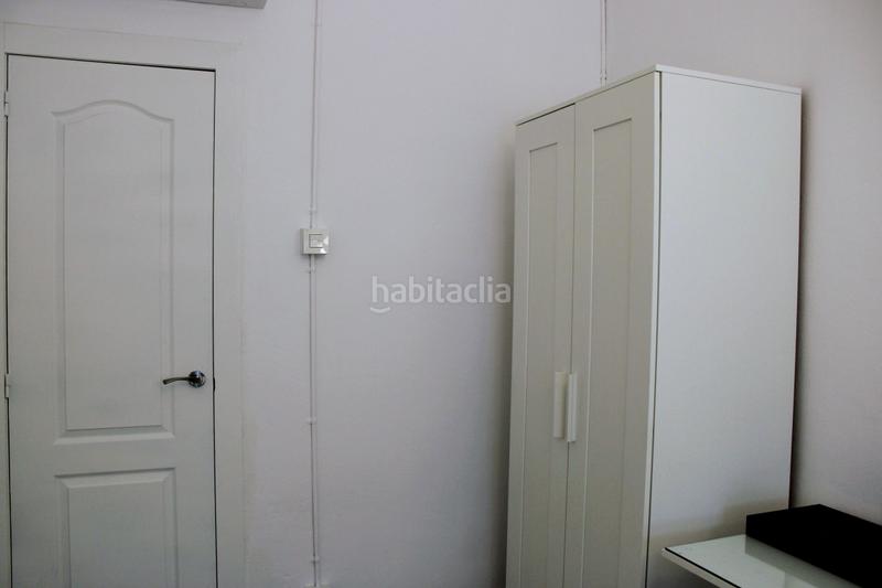 Foto 9501a00e-8534-45ea-9cd5-9a6850afedb8. Location appartement dans Eixample Nord Girona
