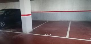 Autoparkplatz  De santiago 4. Plaza de parking cercana al  corte inglés a escasos minutos de l