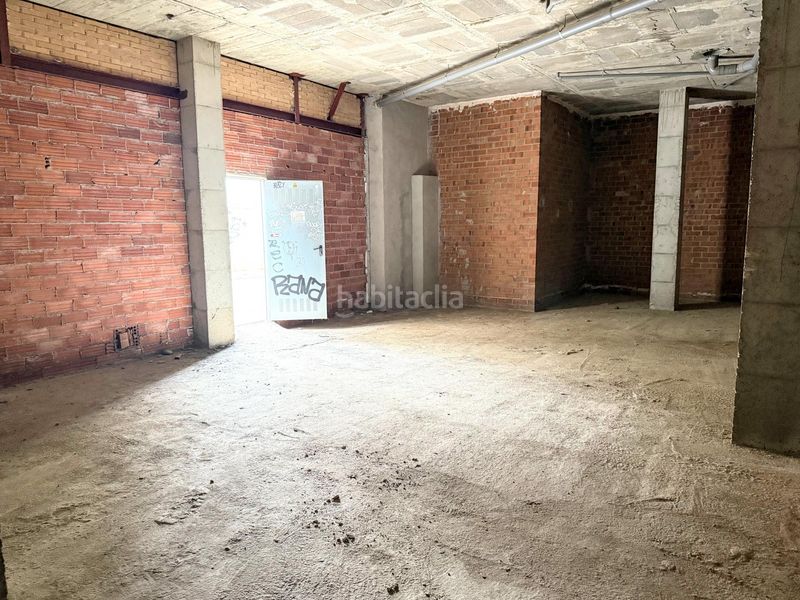 Foto 74873cb9-976f-4e76-b148-0415004390c2. Lloguer local comercial a Eixample Sud-Migdia Girona