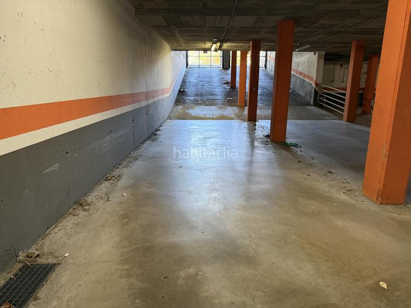 Foto d63ef446-2baa-49b5-8514-190744abc91c. Location parking voiture dans Eixample Sud-Migdia Girona