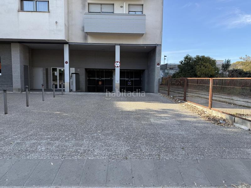 Foto aa292d87-53d2-4d4c-b0e1-679972919b8b. Rent car parking in Eixample Sud-Migdia Girona