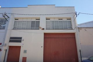 Lloguer Nau industrial a Illa formentera 42. Nave industrial de alquiler