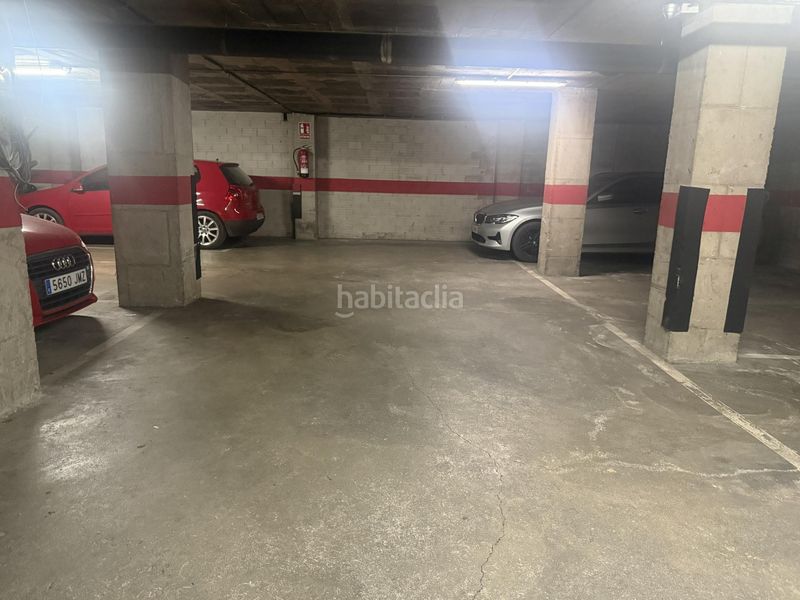 Foto b23d3ba2-407f-4339-b12f-c13a6a62457c. Lloguer aparcament cotxe a Eixample Nord Girona
