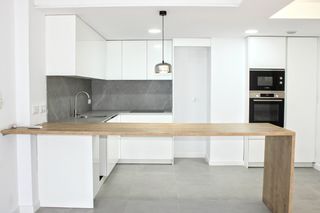 Duplex  Andreu tuyet i santamaria. Duplex a estrenar