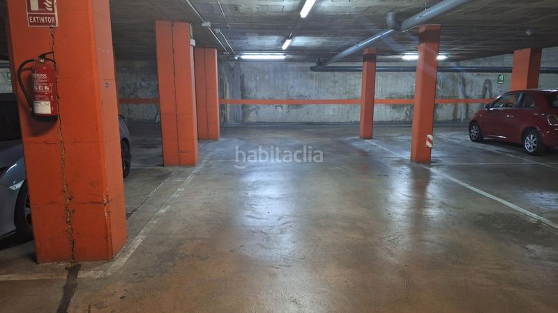 Foto f66a3594-f155-40a0-81b3-5eb32327eb1c. Posto auto in Palau Girona